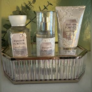 NEW BBW BEAUTIFUL ETCHED GLASS WITH GOLD TRIM MIRROR VANITY & BODY CARE